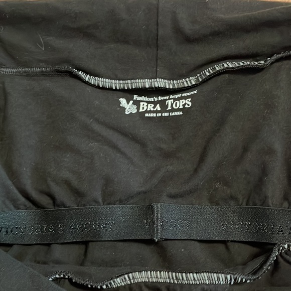 Victoria’s Secret built in bra off the shoulder crop top. Sz L. - Picture 2 of 3